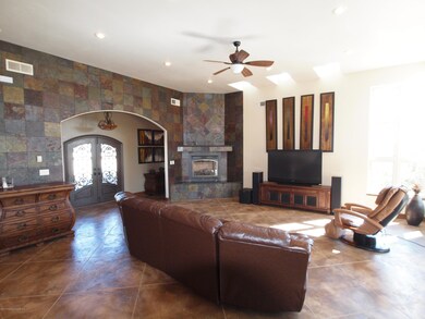 7501 Tuscany Way, Farmington, NM 87402 - photo 6