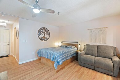 Wellington Manor unit 225, Wells, ME 04090 - photo 4