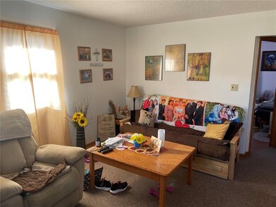 2726 D Ave NW, Cedar Rapids, IA 52405 - photo 2