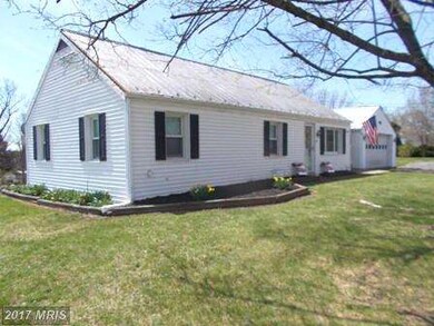 1359 Three Run Rd, Bunker Hill, WV 25413 - photo 2