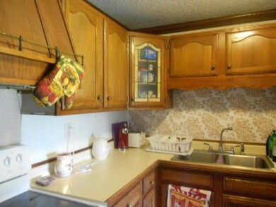 6439 State Route 56 E, Circleville, OH 43113 - photo 3