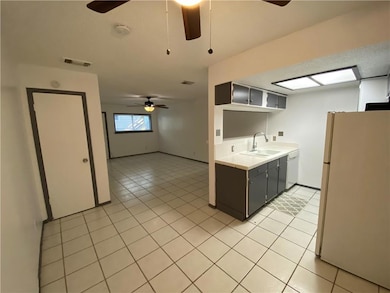 2413 Leon St unit 102, Austin, TX 78705 - photo 2