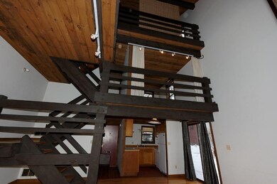 4 Lilac Ct unit 4, Cambridge, MA 02141 - photo 3