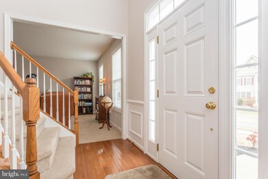 37 Banner Spring Cir, Stafford, VA 22554 - photo 2