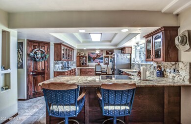 KITCHEN 2