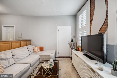 227 Poplar St unit C, Philadelphia, PA 19123 - photo 4