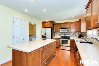 1616 W 67th St, Davenport, IA 52806 - photo 5