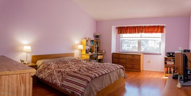 125 Skyline Dr, Staten Island, NY 10304 - photo 4