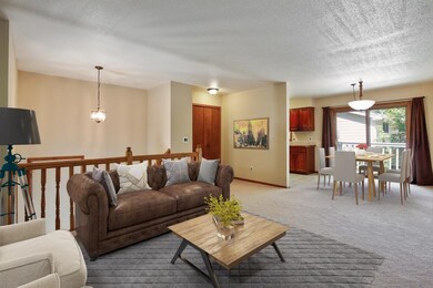 Staged Living Dining