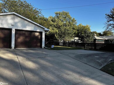 901 S Mathew St, Shenandoah, IA 51601 - photo 3