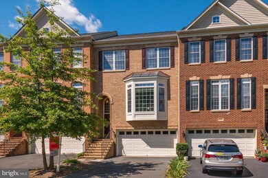 25846 Commons Square, Chantilly, VA 20152 - photo 2