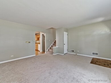 895 S Hillside Ave, Elmhurst, IL 60126 - photo 5