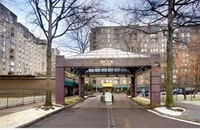 The Brook House unit 1224, Brookline, MA 02445 - photo 6