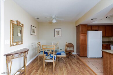 7300 Pirates Cove Rd unit 2038, Las Vegas, NV 89145 - photo 5