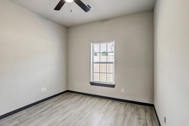 8606 Lockwood Dr unit B, Houston, TX 77016 - photo 7