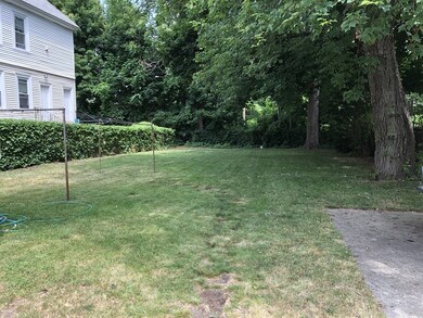 81 Railroad St, Lawrence, MA 01841 - photo 4