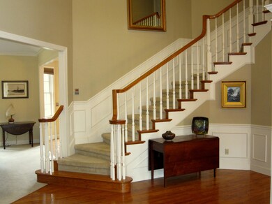 Foyer to Stairs