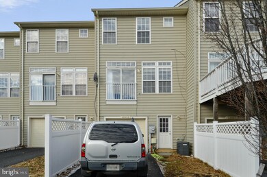 12032 Chestnut Glen Rd, Clarksburg, MD 20871 - photo 4