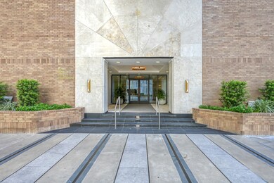 1111 Caroline St unit 2901, Houston, TX 77010 - photo 2