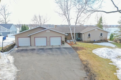 1724 E Lake Geneva Rd NE unit NE, Alexandria, MN 56308 - photo 2