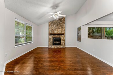 6624 Wellington Place Ln, Jacksonville, FL 32216 - photo 4