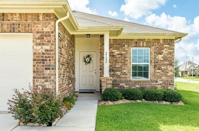 2182 Ann St, Alvin, TX 77511 - photo 2