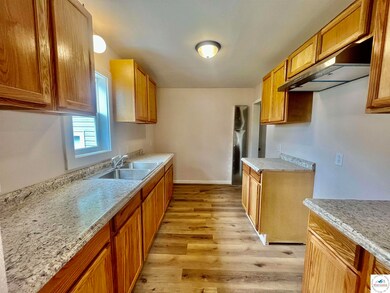 407 W Cleveland St, Versailles, MO 65084 - photo 5