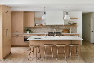 Kitchen w/ Large Island