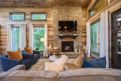 302 Carter Valley Ln, Broken Bow, OK 74728 - photo 5