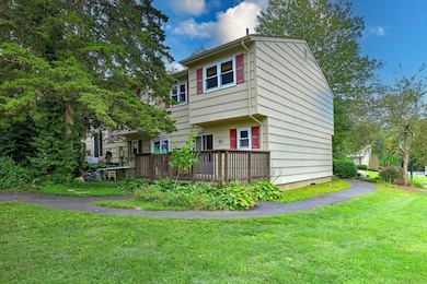 55 Lantern Park Dr unit 7, Naugatuck, CT 06770 - photo 3