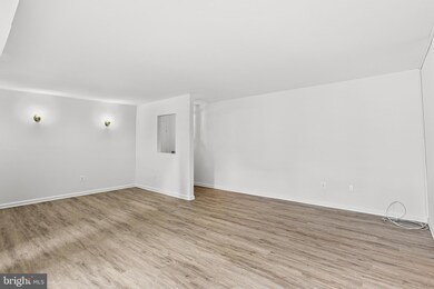 9629 White Acre Rd unit B-2, Columbia, MD 21045 - photo 4