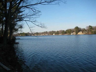 86 Coolridge Rd, Johnston, RI 02828 - photo 3