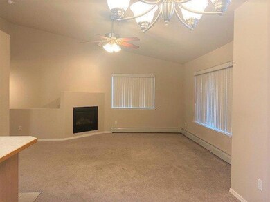 Living room w/fireplace