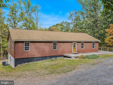 79 Whiskey Still Rd, Berkeley Springs, WV 25411 - photo 3