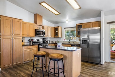 600 S Dennison Rd unit 65, Tehachapi, CA 93561 - photo 5