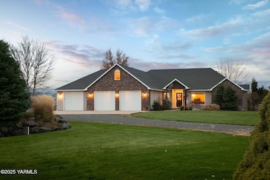 1701 Mapleway Rd, Yakima, WA 98908 - photo 3