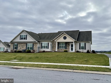 160 Dolomite Dr unit 12B, York, PA 17408 - photo 4