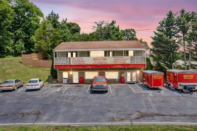 02-134-Circle-Dr-1 - Day To Dusk - Dusk