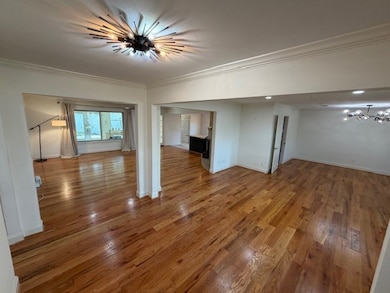 5519 Queensloch Dr, Houston, TX 77096 - photo 2