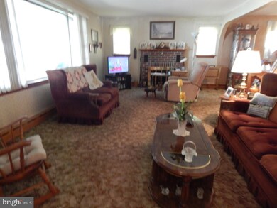 816 S Reading Ave, Boyertown, PA 19512 - photo 3