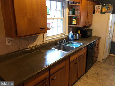 6800 Glenwood Ct, Glenn Dale, MD 20769 - photo 4