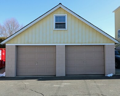 164 Lakeview Ave, Ludlow, MA 01056 - photo 3