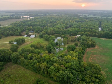 466 NW 391 Rd, Clinton, MO 64735 - photo 4