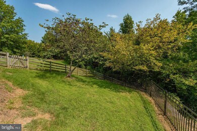 3455 Macbain Ct, Triangle, VA 22172 - photo 4