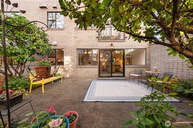 912 3rd Ave W unit 101, Seattle, WA 98119 - photo 2