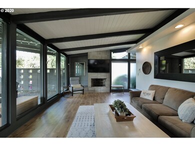 267 Roan Dr, Eugene, OR 97401 - photo 5