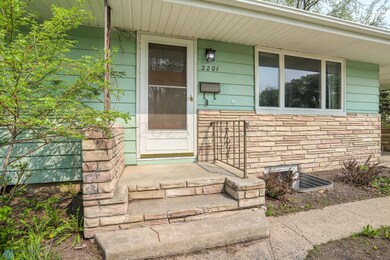 2201 10th St N, Fargo, ND 58102 - photo 2
