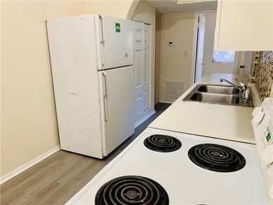 833 11th St N unit 1/2, Saint Petersburg, FL 33705 - photo 7