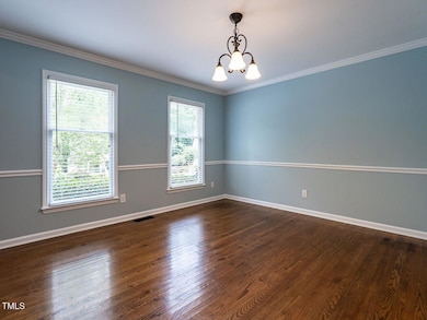 007-1280x960-dining-room