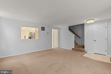 9586 Donnan Castle Ct, Laurel, MD 20723 - photo 4